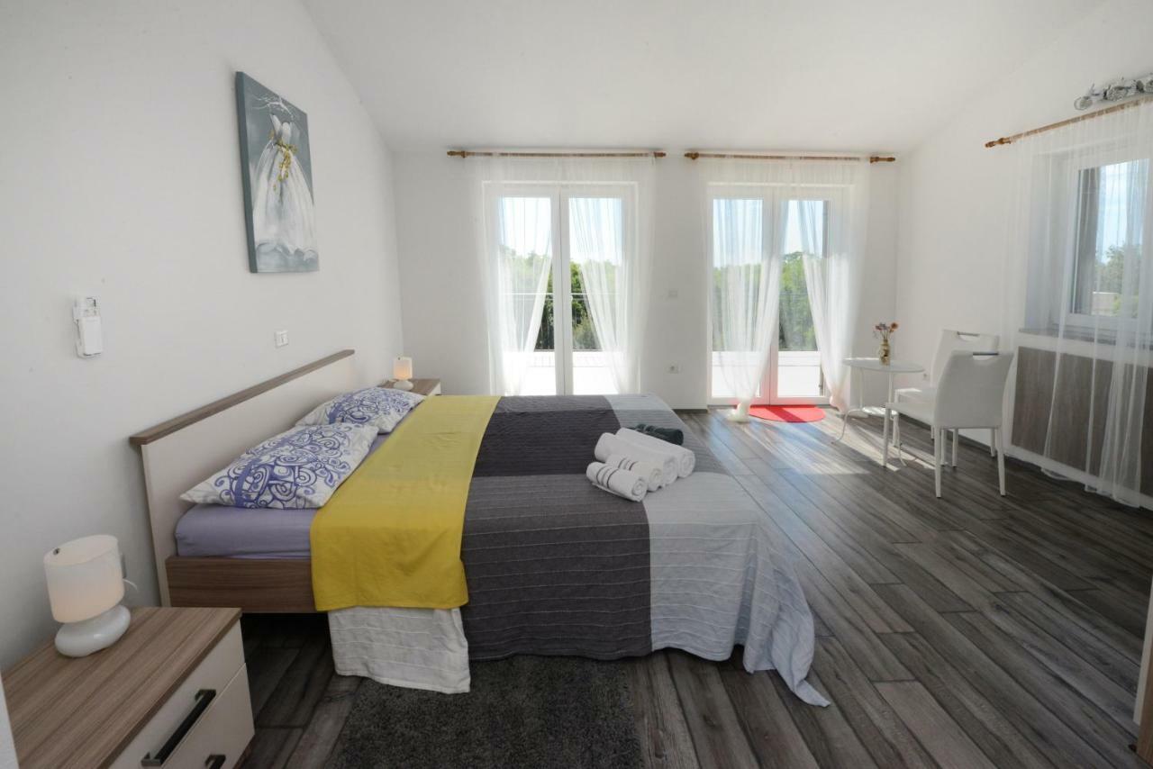 Villa Kontesici 14 Zelena Laguna Dış mekan fotoğraf
