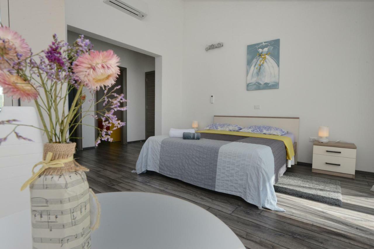 Villa Kontesici 14 Zelena Laguna Dış mekan fotoğraf